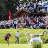 Comme chaque année, le public assiste au tournoi de Crans-Montana pour les stars, comme Matthew Fitzpatrick, mais aussi et surtout pour le parcours